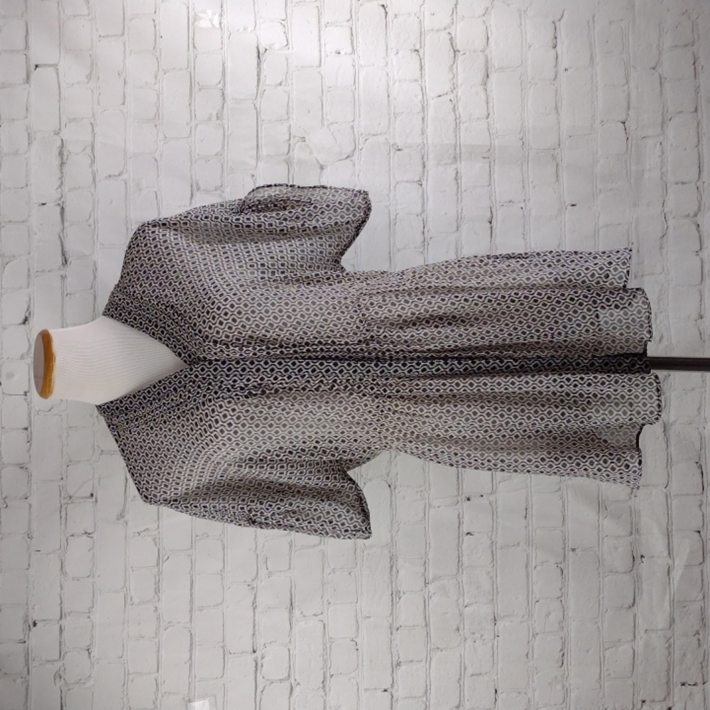 Coldwater Creek Top Blouse Sheer  Print short sleeve Button Size XS 4 - 6